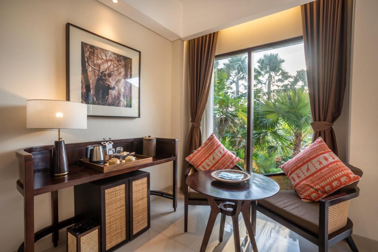 Sanctoo Suites & Villas Sukawati  Exterior photo