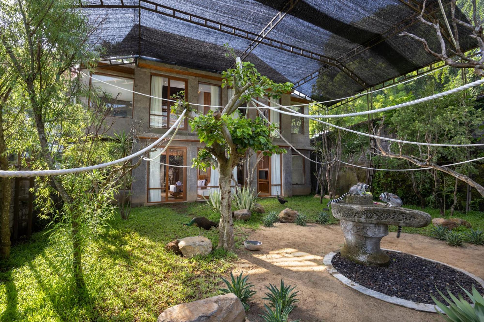 Sanctoo Suites & Villas Sukawati  Exterior photo